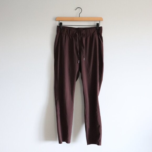 Lululemon Women's Sz 4 Plum Keep Moving Relaxed Fit Stretch Activewear Pant - Picture 1 of 11